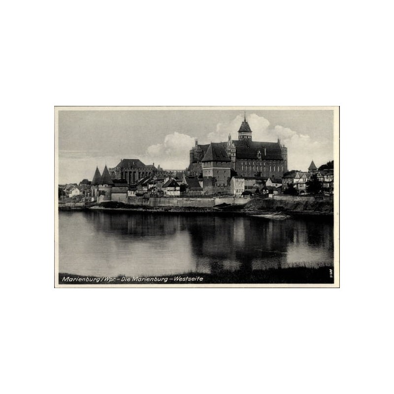 Malbork, Zamek krzyżacki od zachodu. Bez obiegu